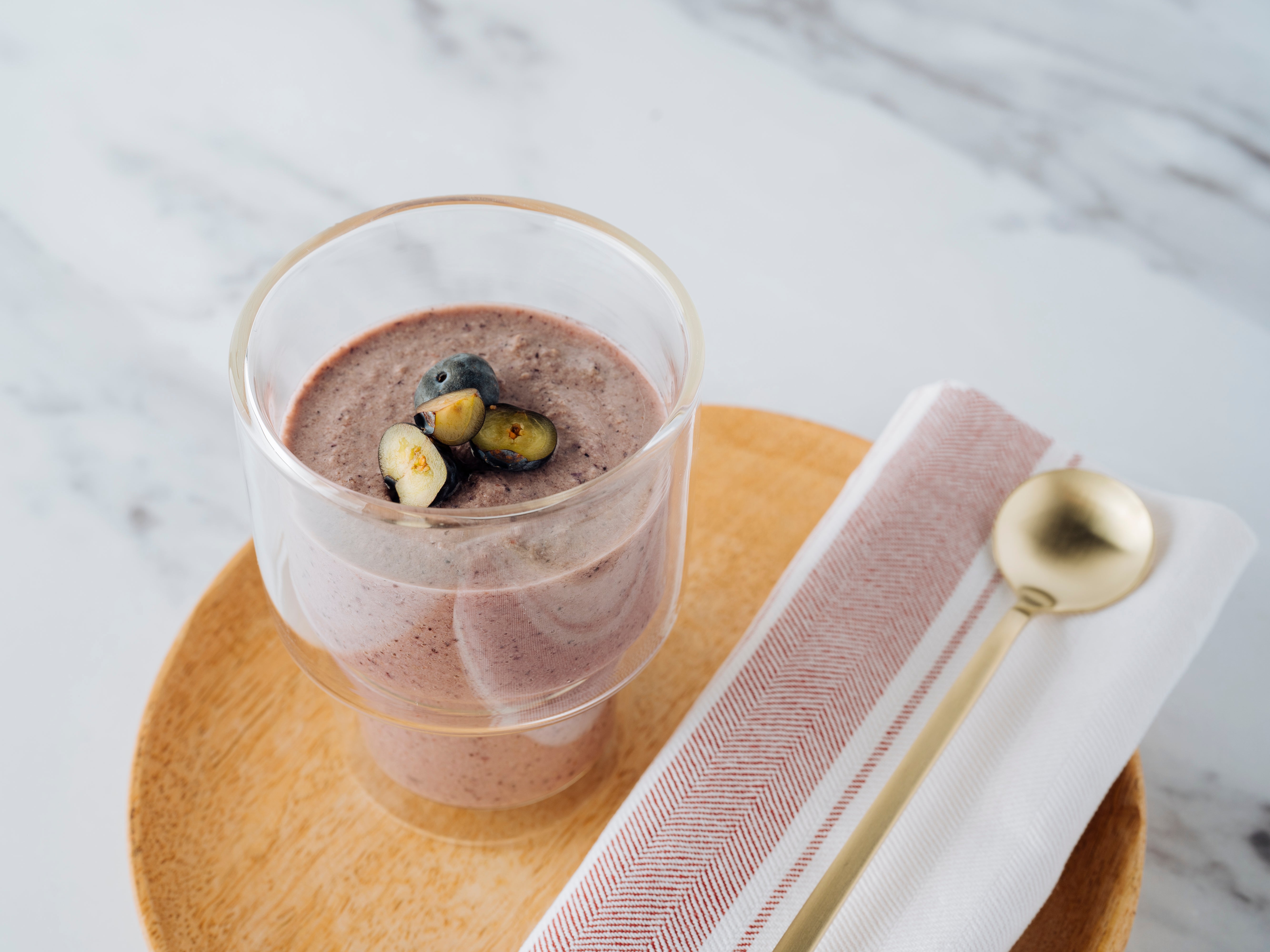 Berry Avocado Smoothie – Sarah Wragge Wellness