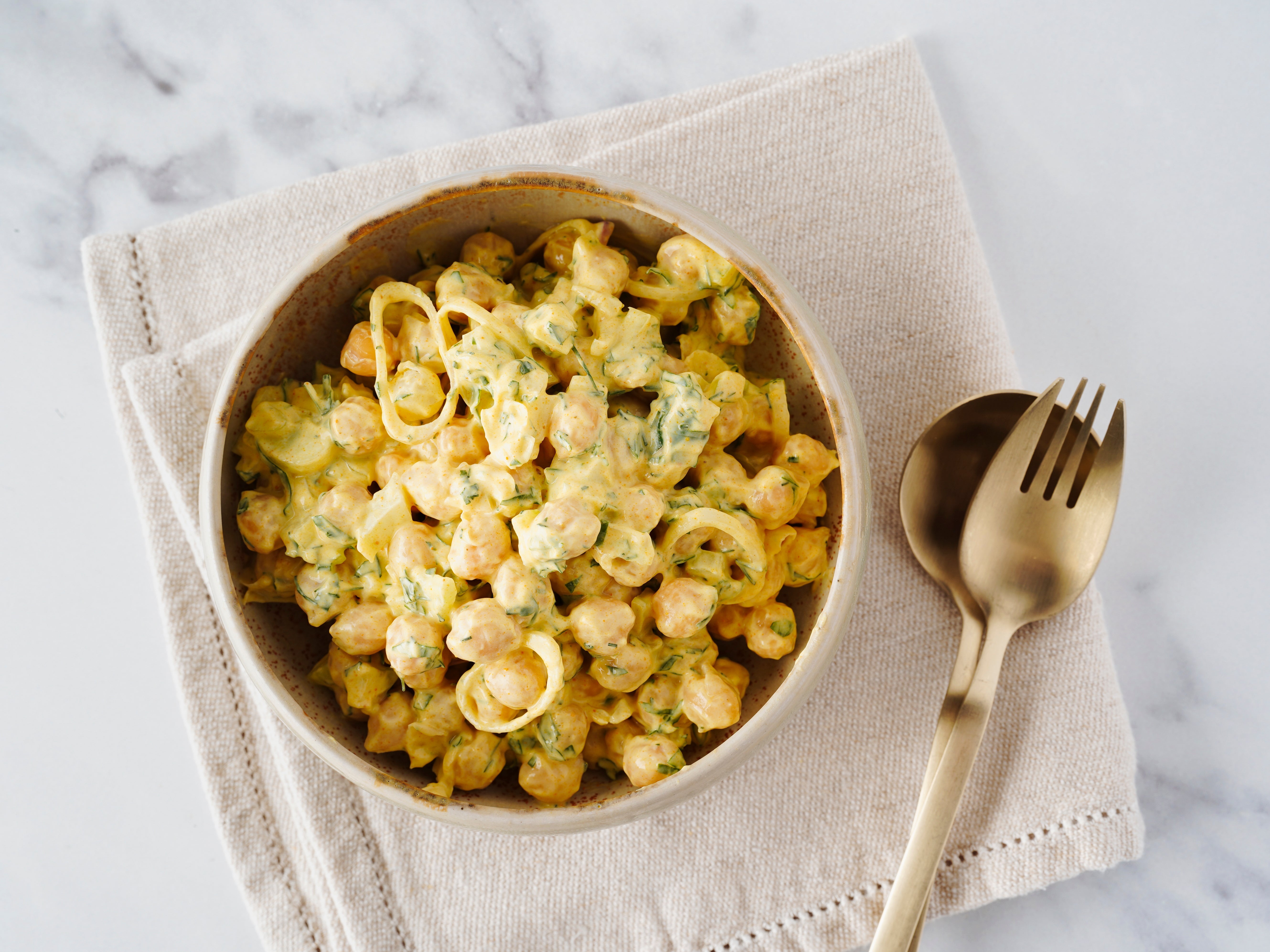 Chickpea Curry Salad – Sarah Wragge Wellness