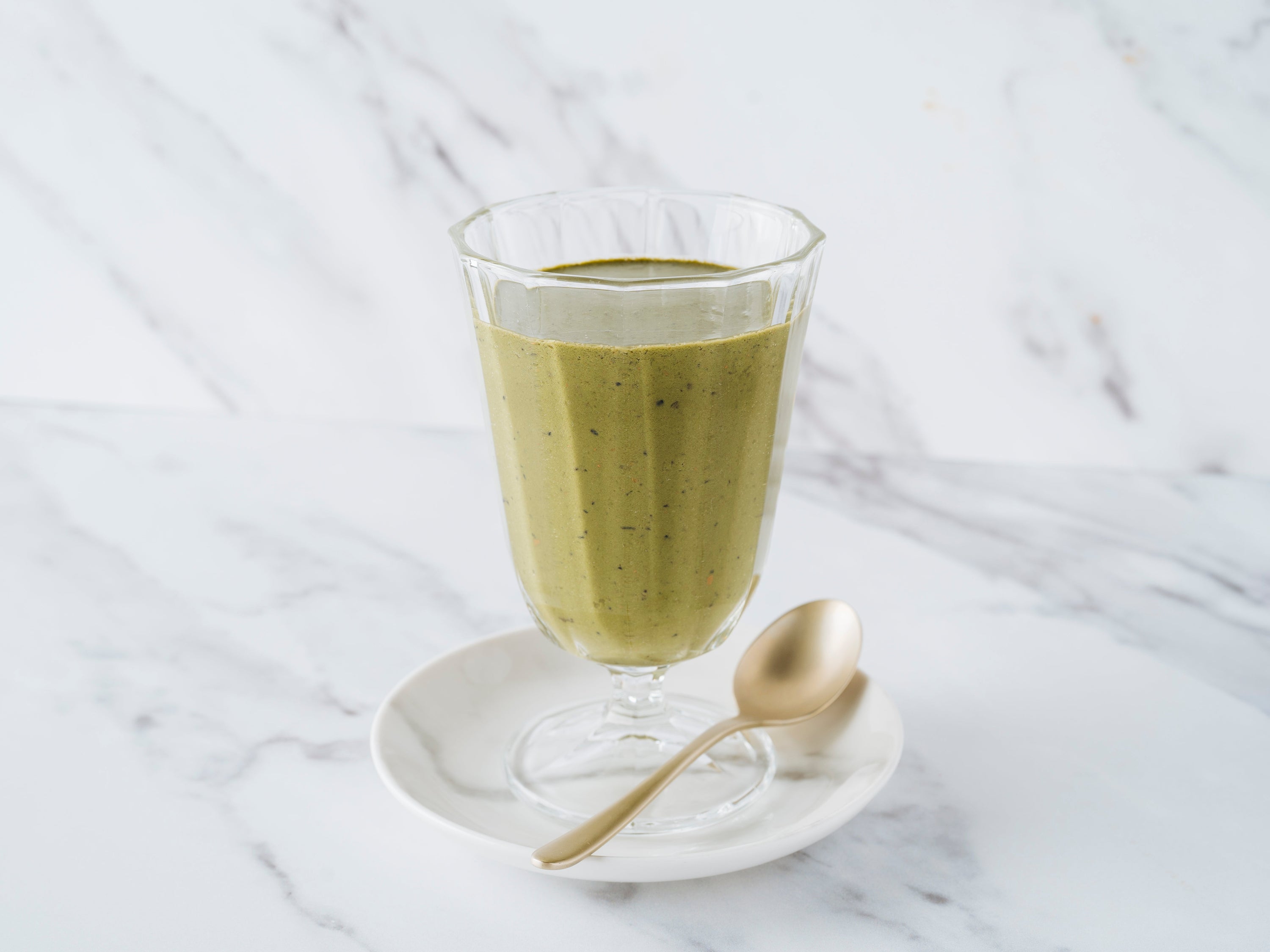 Cashew Mint Chip Smoothie